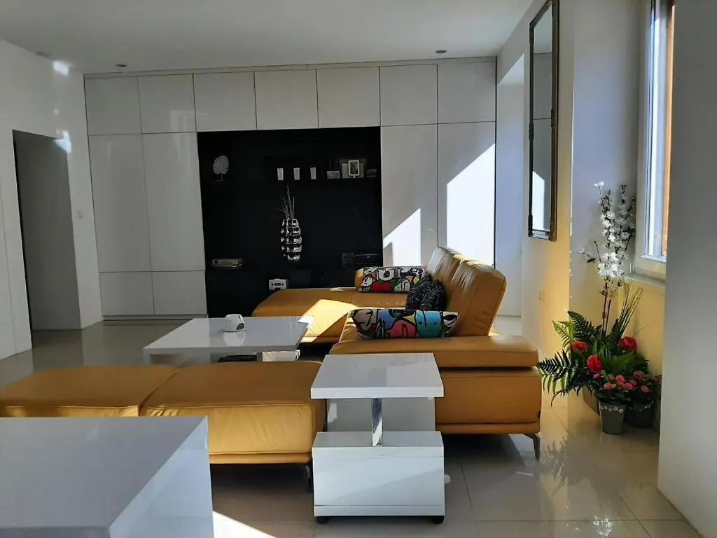 Apartment Lux Pola